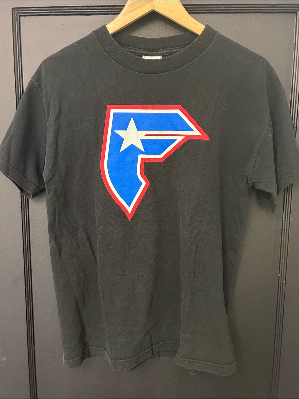 RARE! Authentic Famous Stars & Straps badge shirt from early 00’s